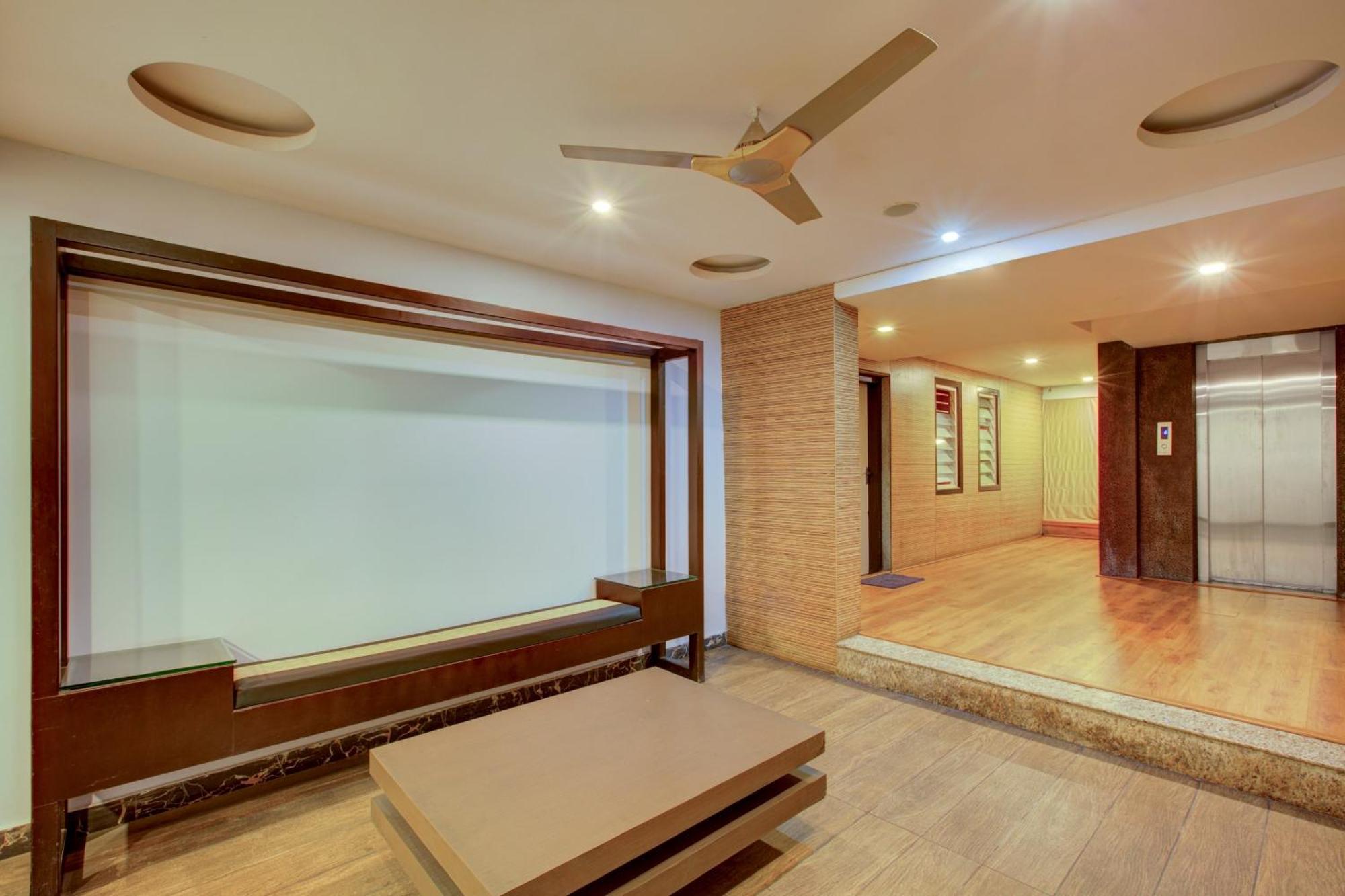 Super Townhouse Oak Jvh Hotel 班加罗尔 外观 照片