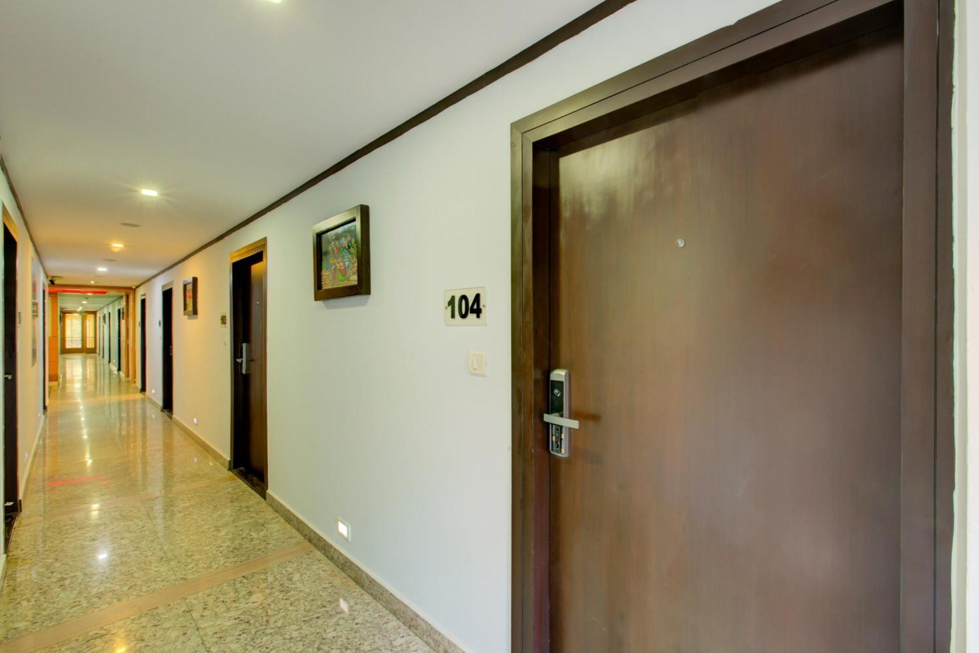 Super Townhouse Oak Jvh Hotel 班加罗尔 外观 照片