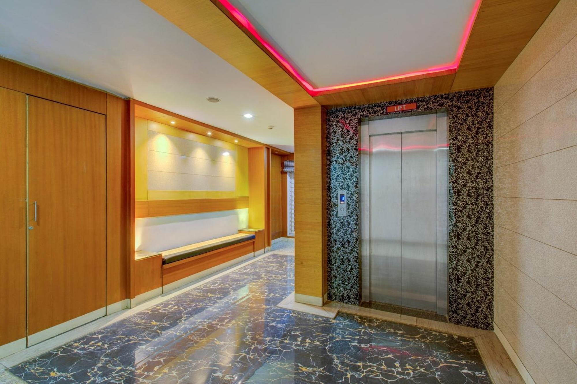 Super Townhouse Oak Jvh Hotel 班加罗尔 外观 照片