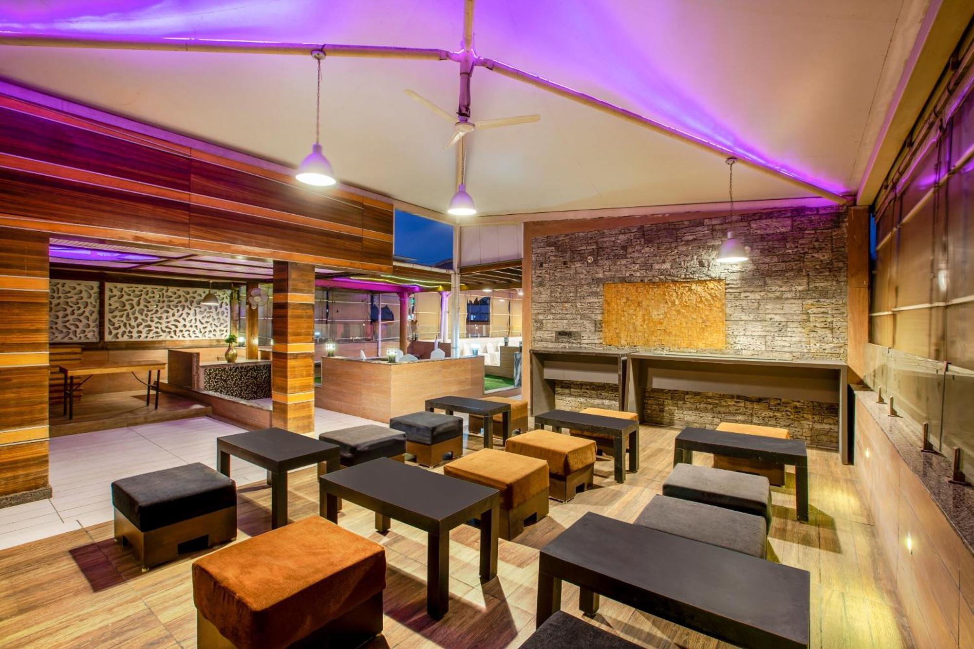 Super Townhouse Oak Jvh Hotel 班加罗尔 外观 照片